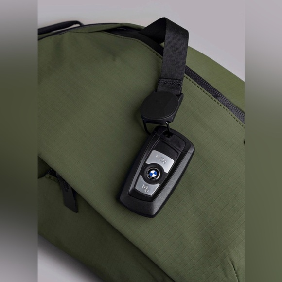 NEW Alpaka Metro Crossbody Left Shoulder 10L Sling Bag Green Axoflux 210D - Picture 11 of 14